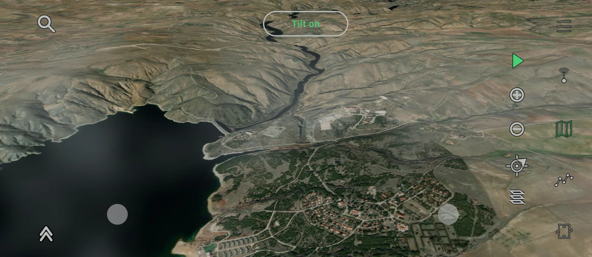 An oblique view across real satellite terrain in Teta Maps